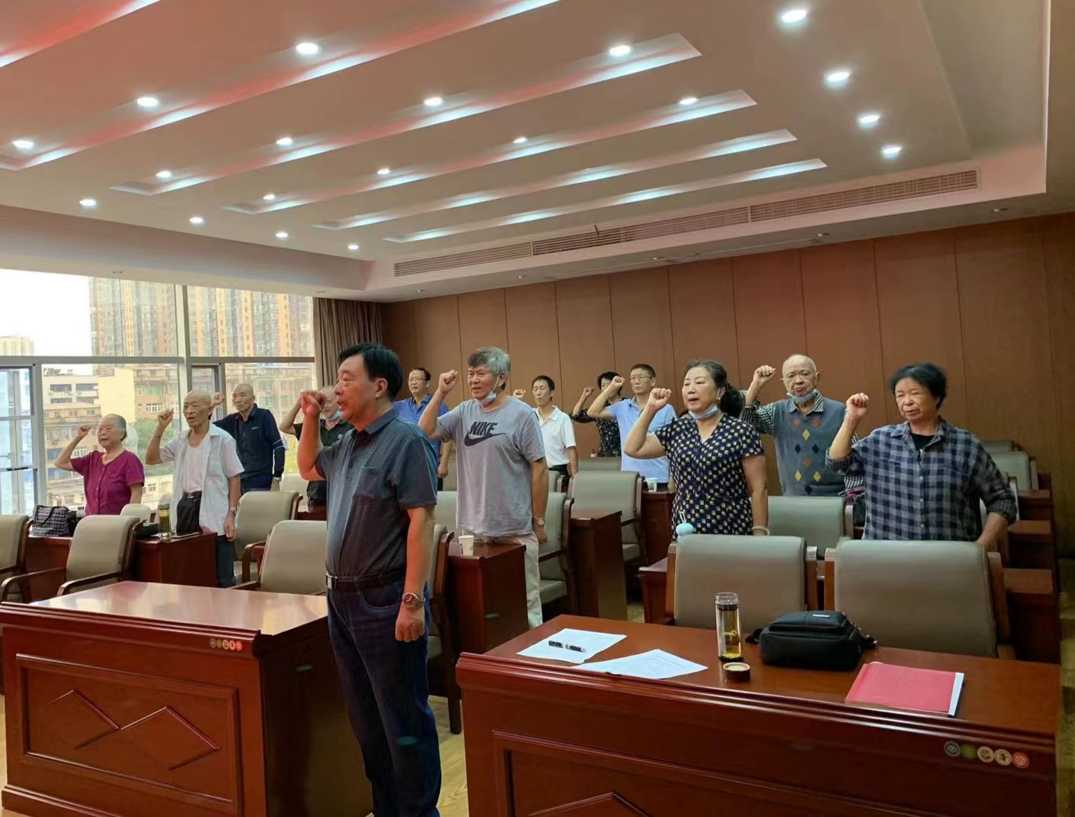 <a href="./xwzx/sjdt/202209/t20220929_499221.html">喜迎二十大  奋进新征程 ——市审计局老干支部开展9月主题党日活动</a>