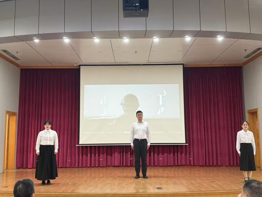 <a href="./xwzx/sjdt/202605/t20260512_764218.html">传承红色基因 赓续精神血脉—鄂州市审计机关“讲好党史故事 汇聚支点力量”主题活动宣讲比赛圆满落幕</a>